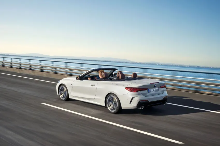 Traseira da BMW 420 Cabrio.